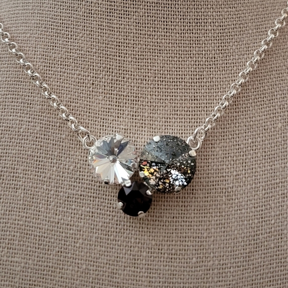 Austrian Crystal Cluster Pendant Necklace in Shiny Silver - Picture 10 of 10